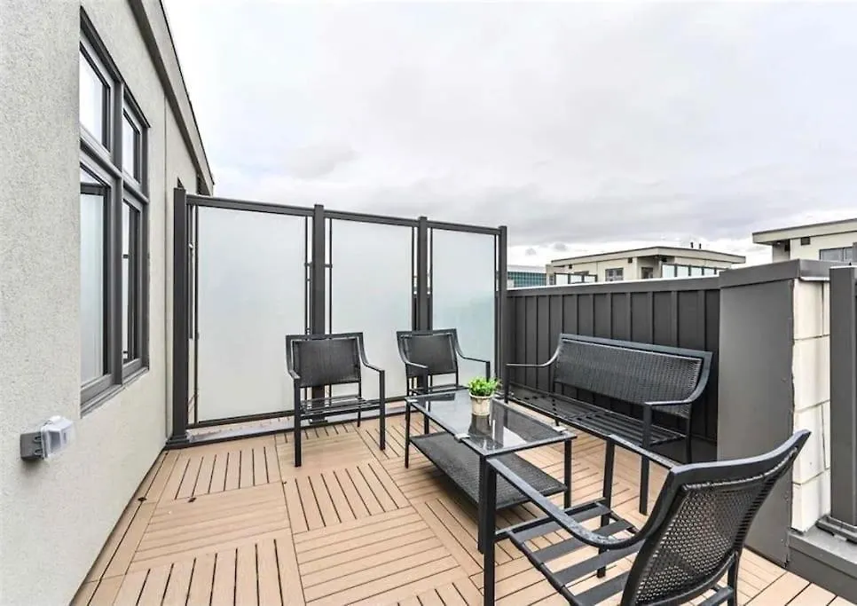 Luxe Toronto Townhome, Rooftop Terrace, Parking Apartamento